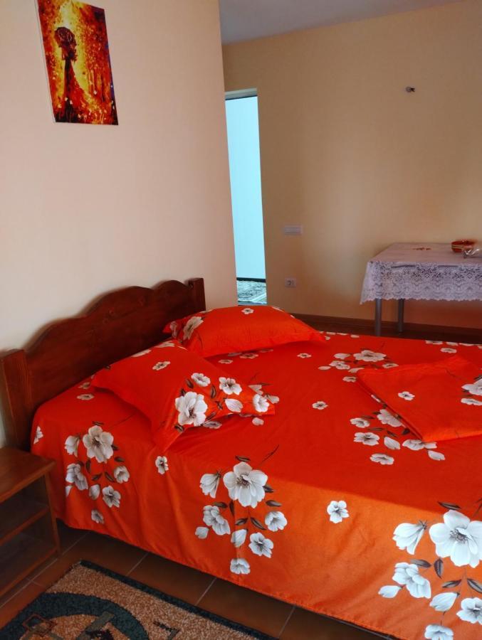 Casa Doina Hotel Douăzeci şi Trei August Kültér fotó